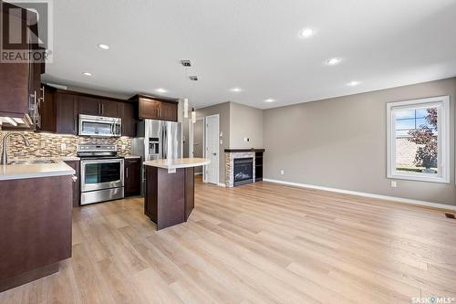 239 4002 Sandhill Crescent, Regina, SK - Indoor Photo Showing Kitchen With Upgraded Kitchen