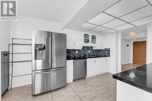 1110 - 330 Mill Street S, Brampton (Brampton South), ON - Indoor Photo Showing Kitchen