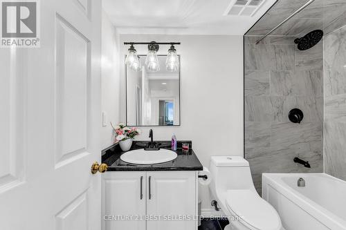 1110 - 330 Mill Street S, Brampton, ON - Indoor Photo Showing Bathroom