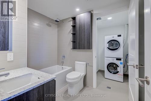 601 - 21 Park Street E, Mississauga (Port Credit), ON - Indoor Photo Showing Laundry Room