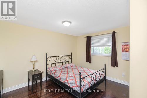 66 Queen Victoria Drive, Hamilton (Quinndale), ON - Indoor Photo Showing Bedroom