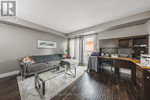 3 - 266 Limeridge Road E, Hamilton, ON - Indoor Photo Showing Living Room