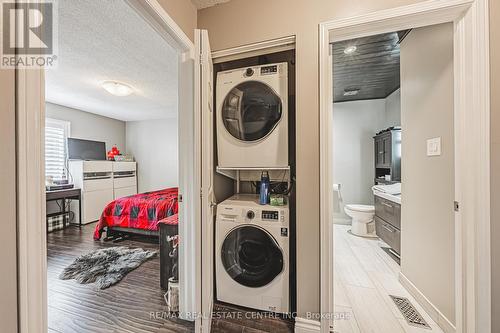 3 - 266 Limeridge Road E, Hamilton, ON - Indoor Photo Showing Laundry Room