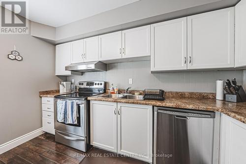 3 - 266 Limeridge Road E, Hamilton, ON - Indoor Photo Showing Kitchen With Stainless Steel Kitchen With Double Sink