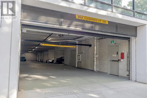 902 - 15 Queen Street S, Hamilton, ON - Indoor Photo Showing Garage