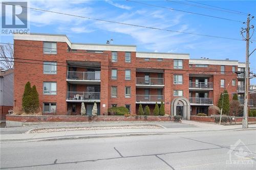 Front of building - 939 North River Road Unit#104, Ottawa, ON - Outdoor With Facade