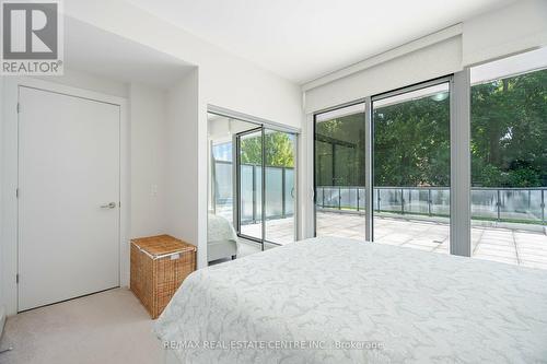 214 - 3018 Yonge Street, Toronto (Lawrence Park South), ON - Indoor Photo Showing Bedroom