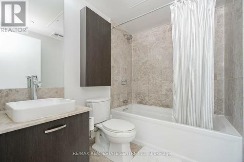 214 - 3018 Yonge Street, Toronto (Lawrence Park South), ON - Indoor Photo Showing Bathroom