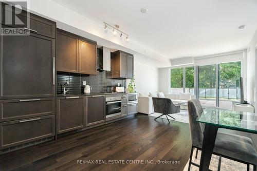 214 - 3018 Yonge Street, Toronto (Lawrence Park South), ON - Indoor