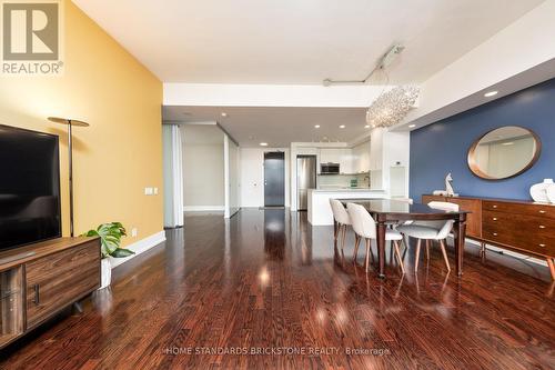 4404 - 33 Charles Street E, Toronto (Church-Yonge Corridor), ON - Indoor Photo Showing Dining Room