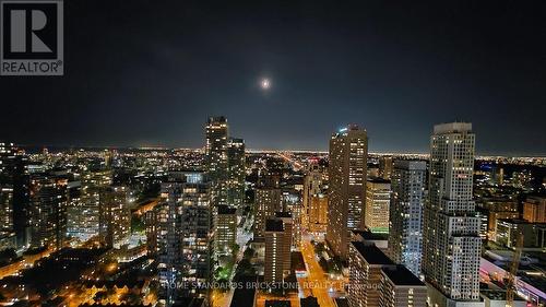 4404 - 33 Charles Street E, Toronto (Church-Yonge Corridor), ON - Outdoor