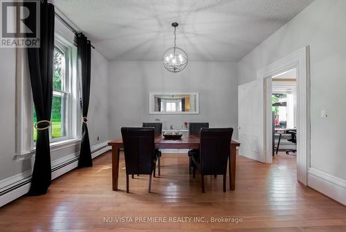 120 Main Street, Southwest Middlesex (Glencoe), ON - Indoor Photo Showing Dining Room