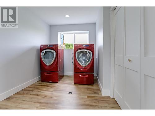 39 Braun Street, Kitimat, BC - Indoor Photo Showing Laundry Room