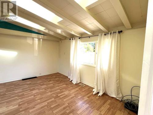 417 Oceanview Drive, Daajing Giids City, BC - Indoor Photo Showing Other Room