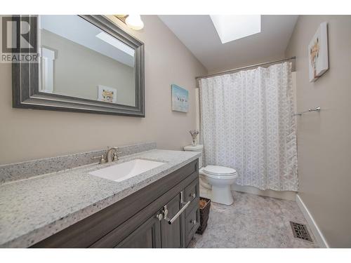 1001 30 Avenue Unit# 30, Vernon, BC - Indoor Photo Showing Bathroom