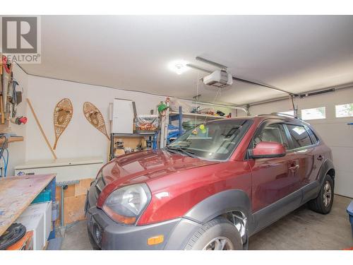 1001 30 Avenue Unit# 30, Vernon, BC - Indoor Photo Showing Garage