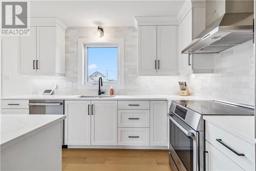 5 Belidor, Moncton, NB - Indoor Photo Showing Kitchen With Upgraded Kitchen