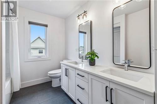 5 Belidor, Moncton, NB - Indoor Photo Showing Bathroom