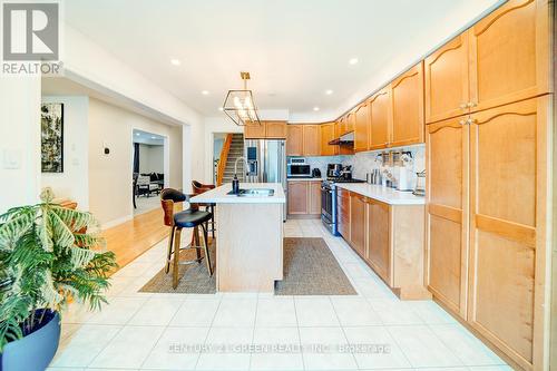 625 Autumnwood Trail, Oshawa, ON - Indoor Photo Showing Kitchen