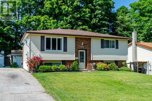 855 Birchwood Drive, Midland, ON - Outdoor With Facade