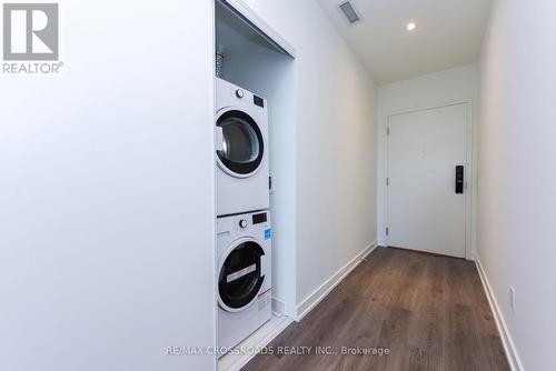 1902 - 28 Ann Street, Mississauga, ON - Indoor Photo Showing Laundry Room