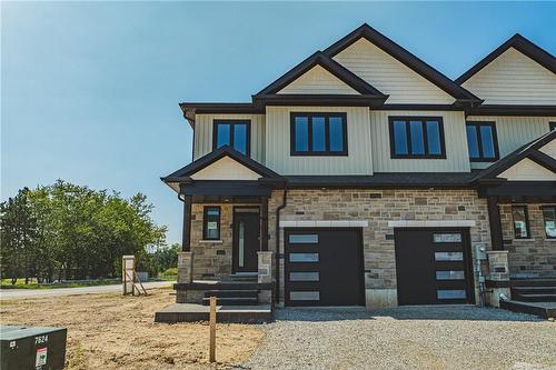 model home - 6220 Curlin Crescent, Niagara Falls, ON - Outdoor With Facade