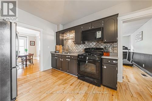 65 Banff Street, Haldimand, ON - Indoor Photo Showing Kitchen