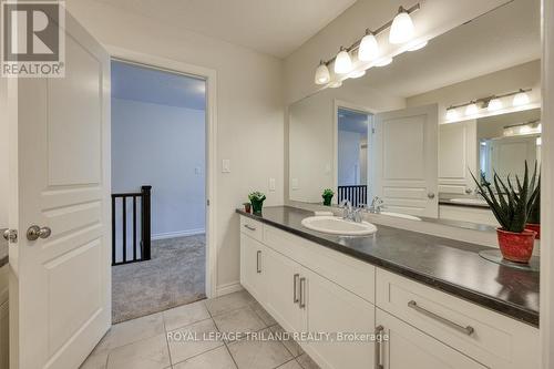 59 Hollingshead Road, Ingersoll (Ingersoll - South), ON - Indoor Photo Showing Bathroom