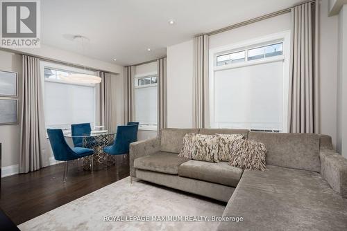 37 Ingleside Street, Vaughan (East Woodbridge), ON - Indoor Photo Showing Living Room