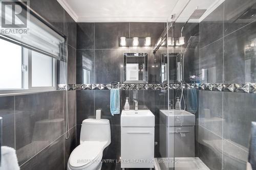 9 - 3 Paradise Boulevard, Ramara (Brechin), ON - Indoor Photo Showing Bathroom