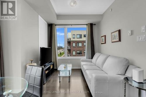 311 - 54 Sky Harbour Drive, Brampton (Bram West), ON - Indoor Photo Showing Living Room