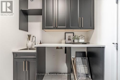 2684 Heardcreek Trail, London, ON - Indoor Photo Showing Kitchen