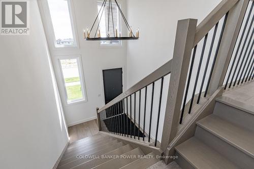 2684 Heardcreek Trail, London, ON - Indoor Photo Showing Other Room