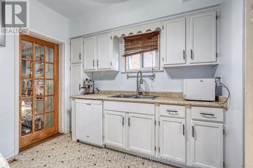 76 Fifth Avenue, St. Thomas, ON - Indoor Photo Showing Kitchen With Double Sink