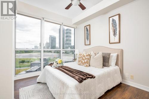 807 - 10 Park Lawn Road, Toronto (Mimico), ON - Indoor Photo Showing Bedroom