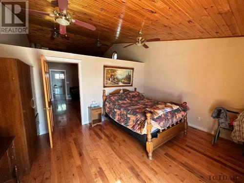 9299 Kamiskotia Rd, Timmins, ON - Indoor Photo Showing Bedroom