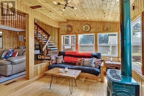 5620 County Road 46 Road N, Havelock-Belmont-Methuen (Havelock), ON - Indoor Photo Showing Living Room