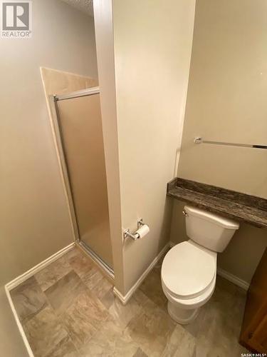 8 111 Fenson Crescent, Yorkton, SK - Indoor Photo Showing Bathroom