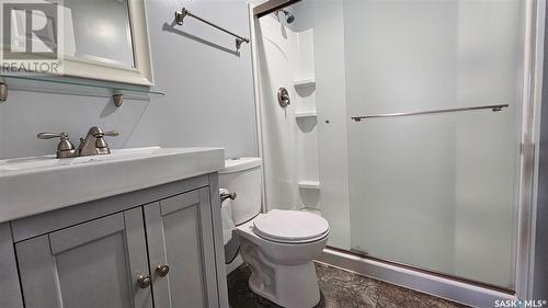 324 Alder Place, Swift Current, SK - Indoor Photo Showing Bathroom