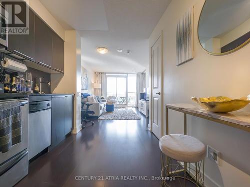 1408 - 23 Sheppard Avenue E, Toronto (Willowdale East), ON - Indoor Photo Showing Kitchen