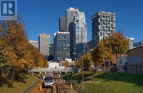 1109 - 58 Orchard View Boulevard, Toronto (Yonge-Eglinton), ON - Outdoor With Facade