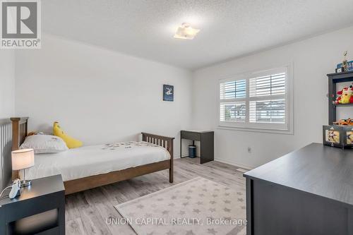 659 Ormond Drive, Oshawa (Taunton), ON - Indoor Photo Showing Bedroom