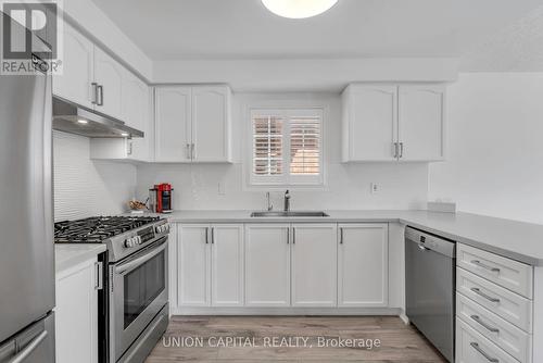 659 Ormond Drive, Oshawa (Taunton), ON - Indoor Photo Showing Kitchen