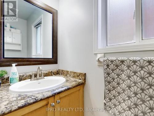 7204 Frontier Ridge, Mississauga (Meadowvale Village), ON - Indoor Photo Showing Bathroom