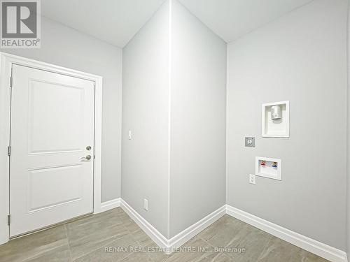 19 Tracy Drive, Chatham-Kent (Chatham), ON - Indoor Photo Showing Other Room