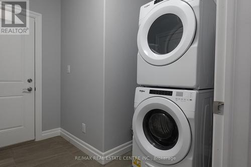 19 Tracy Drive, Chatham-Kent (Chatham), ON - Indoor Photo Showing Laundry Room