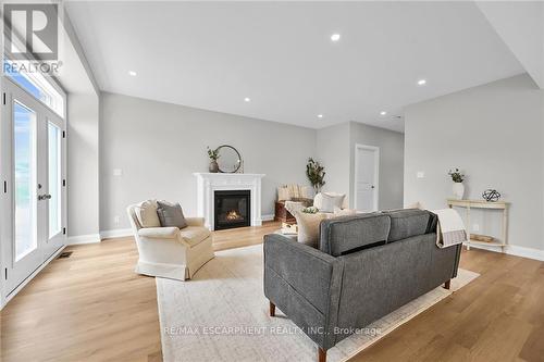 175 Pike Creek Drive, Haldimand, ON - Indoor Photo Showing Living Room With Fireplace