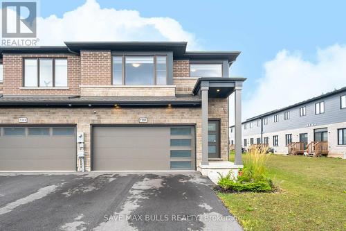 7381 Matteo Drive, Niagara Falls, ON - Outdoor With Facade