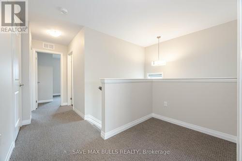 7381 Matteo Drive, Niagara Falls, ON - Indoor Photo Showing Other Room