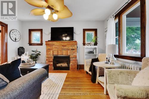 220 Ritson Road S, Oshawa (Central), ON - Indoor Photo Showing Living Room With Fireplace